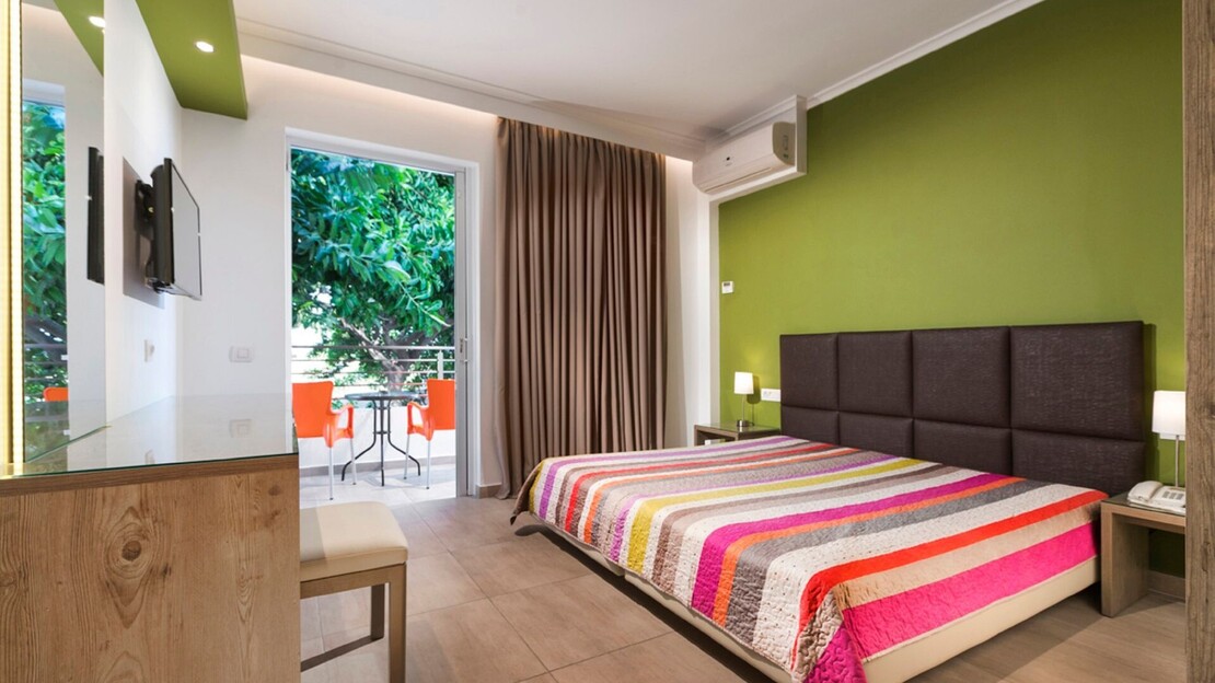 Alexandra Beach Hotel